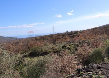 Vista delle montagne - Terreno edificabile Strada Regionale Mareneve
 
snc, Linguaglossa - foto 15