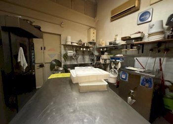 Dispensa di stoccaggio - Cafeteria - Cold Bar Via Casale dei Greci
 
21, Adrano - photo 7