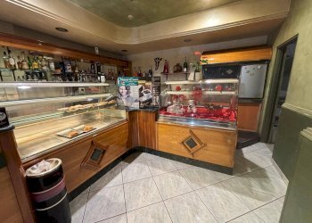 Cucina - Cafeteria - Cold Bar Via Casale dei Greci
 
21, Adrano - photo 25