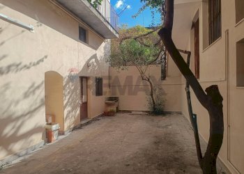 Terrazza - Ufficio Via Paolo Vasta
 
141, Acireale - foto 11