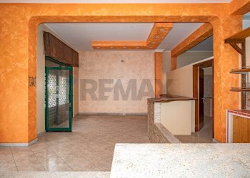 Cucina - Locale Commerciale Via Santa Maria di Licodia
 
47, Belpasso - foto 4