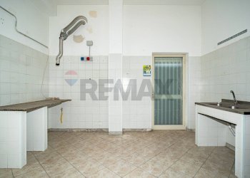 Cucina - Locale Commerciale Via Santa Maria di Licodia
 
47, Belpasso - foto 8