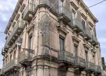 Edificio all\'aperto - Appartamento via Giuseppe Sciuti
 
32, Acireale - foto 1