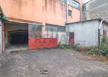 Edificio all\'aperto - Laboratory Via Santa Maria Di Nuovaluce
 
62, Catania - photo 13