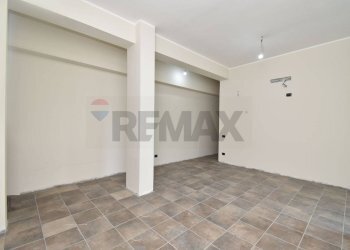 Stanza vuota - Commercial Premises Contrada Tiritì
1, Motta Sant'Anastasia - photo 27