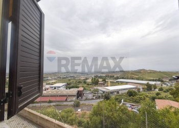 Edificio all\'aperto - Commercial Premises Contrada Tiritì
1, Motta Sant'Anastasia - photo 28