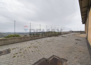 Vista dell\'acqua - Commercial Premises Contrada Tiritì
1, Motta Sant'Anastasia - photo 39