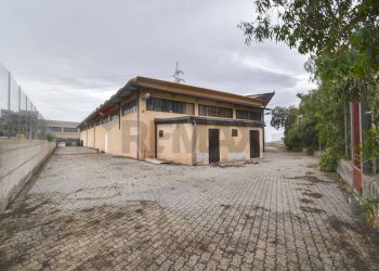 Casa all\'aperto - Commercial Premises Contrada Tiritì
1, Motta Sant'Anastasia - photo 41