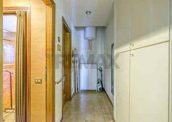 Hall / corridoio - Appartamento via nunzio Caudullo
 
1, Misterbianco - foto 16