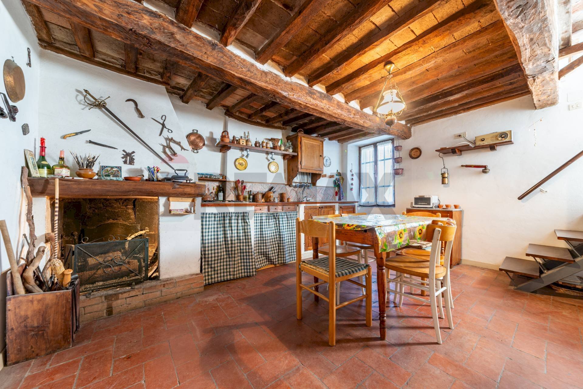 Sala da pranzo - Trilocale Località il Prato
 
9, Bucine - foto 3