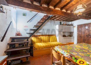 Scale - Trilocale Località il Prato
 
9, Bucine - foto 2