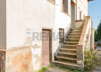 Scale - Trilocale Località il Prato
 
9, Bucine - foto 14