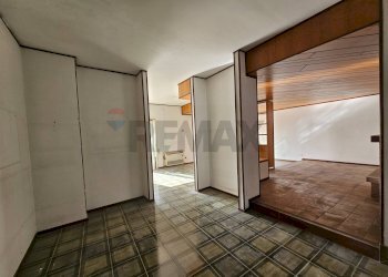 Stanza vuota - Appartamento Via Fieravecchia
 
3, Salerno - foto 21