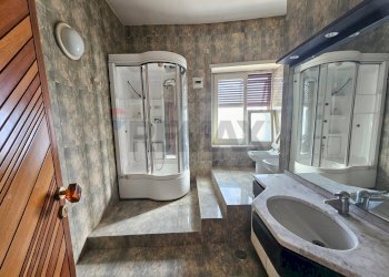 Bagno - Appartamento Via Fieravecchia
 
3, Salerno - foto 24