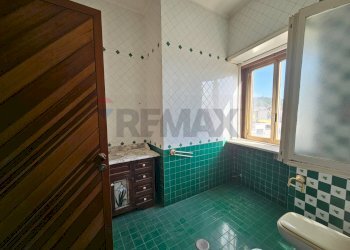 Bagno - Appartamento Via Fieravecchia
 
3, Salerno - foto 35