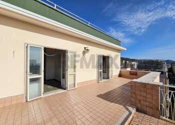Terrazza - Appartamento Via Fieravecchia
 
3, Salerno - foto 49