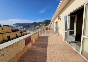 Terrazza - Appartamento Via Fieravecchia
 
3, Salerno - foto 67