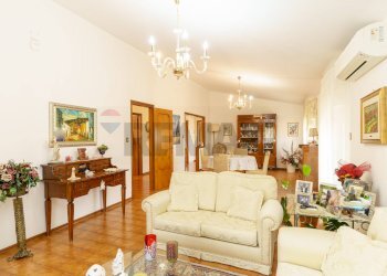 Soggiorno - Appartamento Via della Zagara
 
67, Misterbianco - foto 1