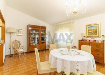 Sala da pranzo - Appartamento Via della Zagara
 
67, Misterbianco - foto 4