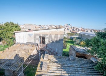 Edificio all\'aperto - Villa Via B.F. Spinelli
 
11, Pachino - foto 49