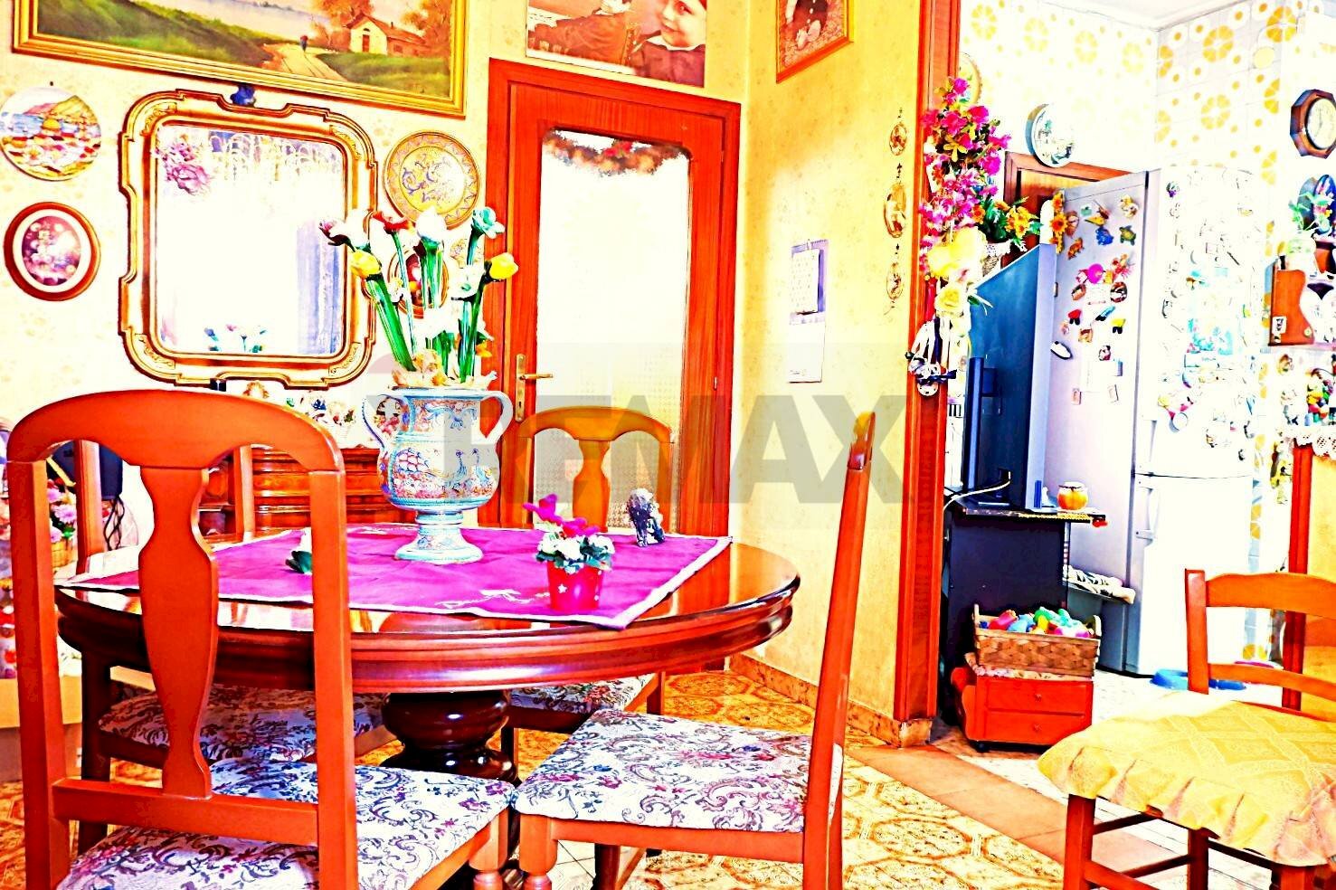 Sala da pranzo - Apartment VIA DE FRANCISCIS
 
50, Caserta - photo 1