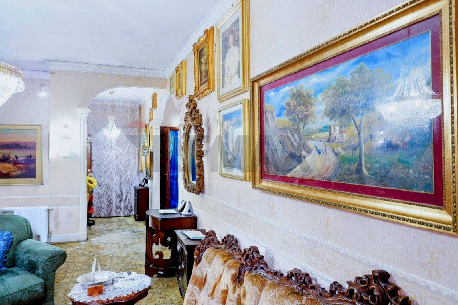 Soggiorno - Apartment VIA DE FRANCISCIS
 
50, Caserta - photo 1