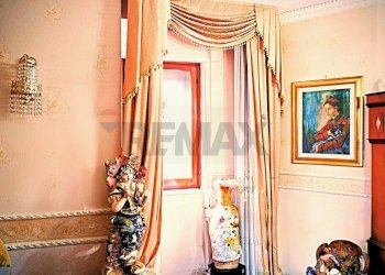 esposizione su strada salone - Apartment VIA DE FRANCISCIS
 
50, Caserta - photo 10