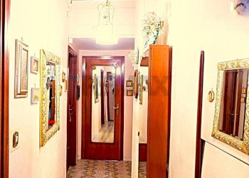 Hall / corridoio - Apartment VIA DE FRANCISCIS
 
50, Caserta - photo 14