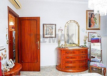 Camera / camera da letto - Apartment VIA DE FRANCISCIS
 
50, Caserta - photo 19