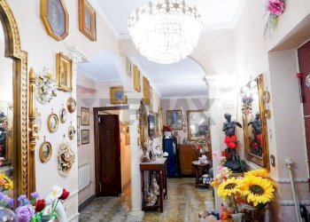 Hall / corridoio - Apartment VIA DE FRANCISCIS
 
50, Caserta - photo 29