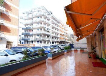 Edificio all\'aperto - Appartamento VIA DE FRANCISCIS
50, Caserta - foto 2