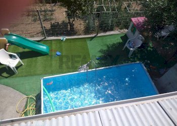 Piscina - Villa a Schiera Quiliano - foto 1