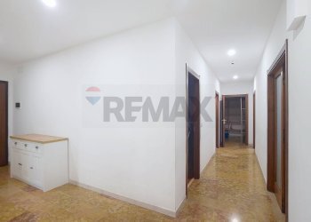 Hall / corridoio - Appartamento Corso del Popolo
 
133, Venezia - foto 12