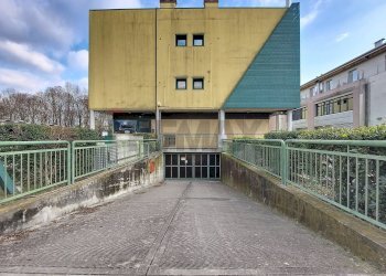 Terrazza - Stabile - Palazzo via Guido Rossa
 
12, Ponte San Nicolò - foto 3