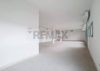 Stanza vuota - Stabile - Palazzo via Guido Rossa
 
12, Ponte San Nicolò - foto 19