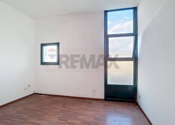 Stanza vuota - Stabile - Palazzo via Guido Rossa
 
12, Ponte San Nicolò - foto 21