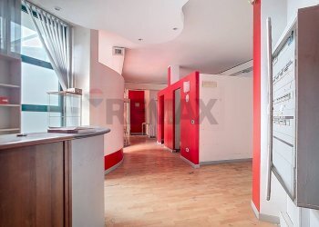 Hall / corridoio - Stabile - Palazzo via Guido Rossa
 
12, Ponte San Nicolò - foto 22