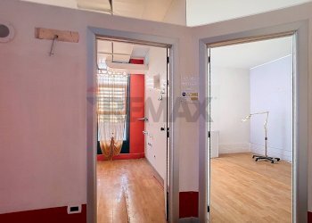 Hall / corridoio - Stabile - Palazzo via Guido Rossa
 
12, Ponte San Nicolò - foto 25