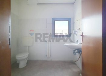 Bagno - Stabile - Palazzo via Guido Rossa
 
12, Ponte San Nicolò - foto 29