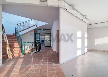 Terrazza - Stabile - Palazzo via Guido Rossa
 
12, Ponte San Nicolò - foto 31