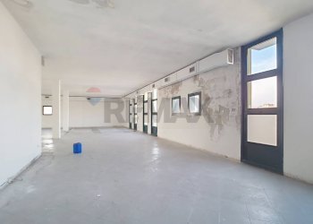 Stanza vuota - Stabile - Palazzo via Guido Rossa
 
12, Ponte San Nicolò - foto 37