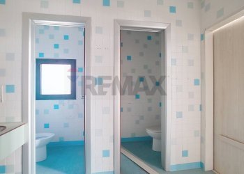 Bagno - Stabile - Palazzo via Guido Rossa
 
12, Ponte San Nicolò - foto 39