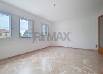 Stanza vuota - Quadrilocale Piazza Armando Diaz
 
10, Limena - foto 5