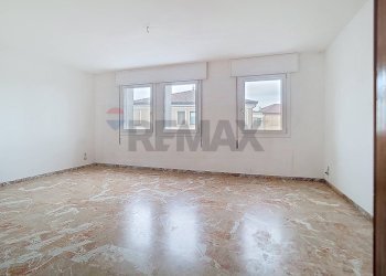 Stanza vuota - Quadrilocale Piazza Armando Diaz
 
10, Limena - foto 6