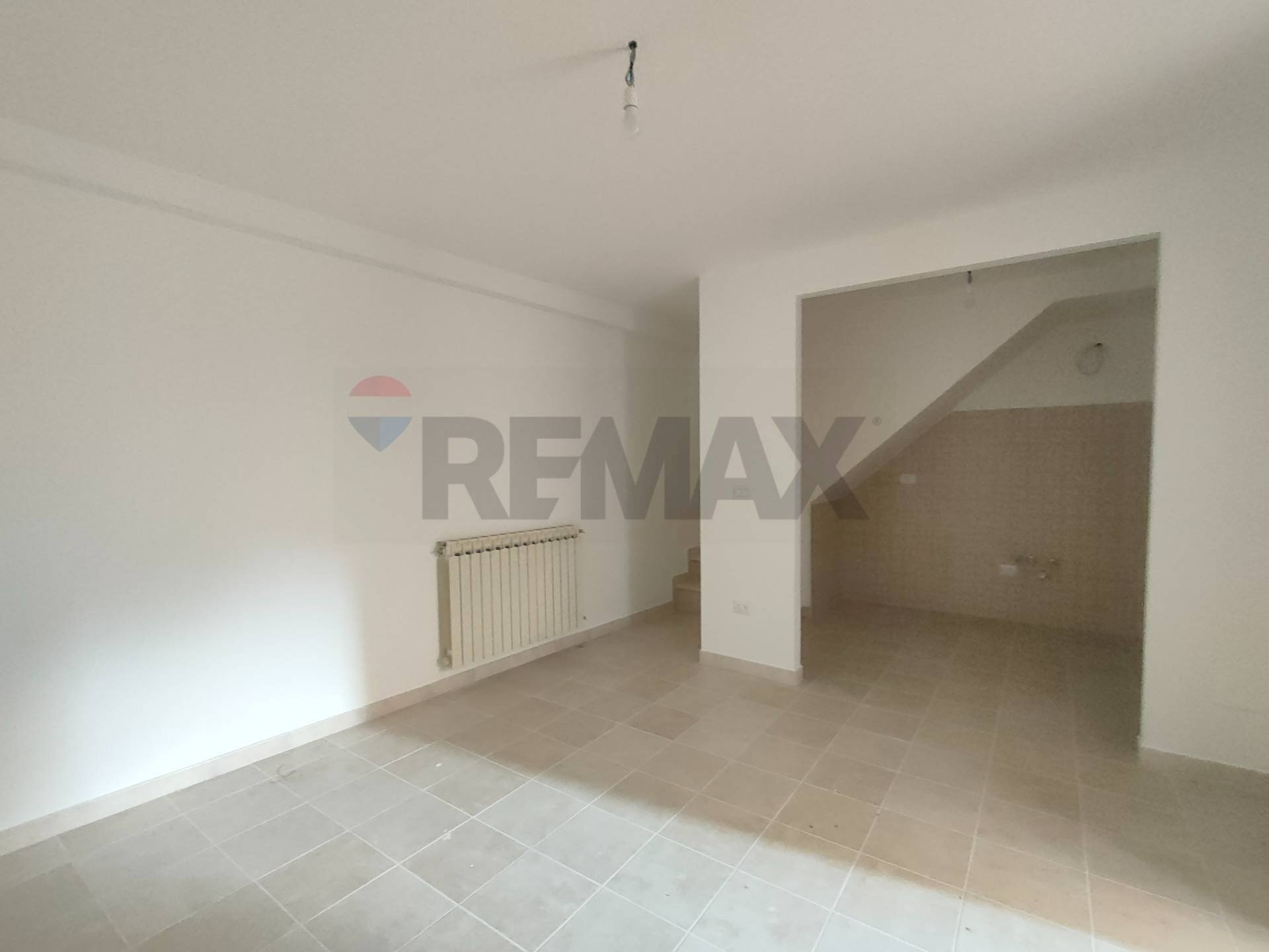 Stanza vuota - Casa semi indipendente Via Rua Cona
 
26, Caporciano - foto 3