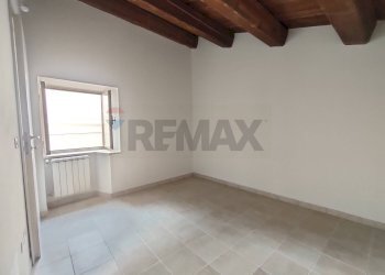 Stanza vuota - Casa semi indipendente Via Rua Cona
 
26, Caporciano - foto 9