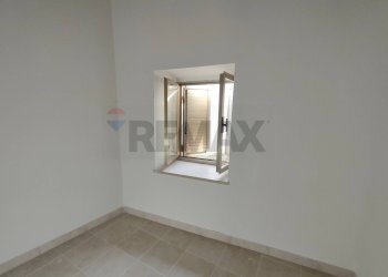 Stanza vuota - Casa semi indipendente Via Rua Cona
 
26, Caporciano - foto 14