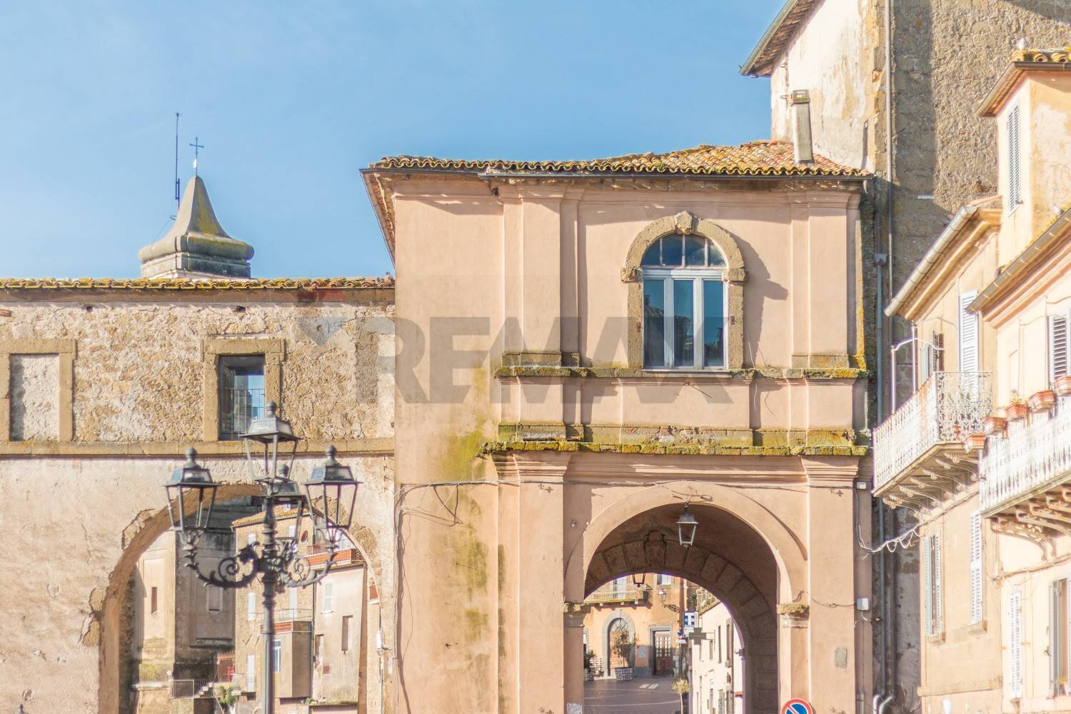 Edificio all\'aperto - Rustico Colle San Martino
 
165, Farnese - foto 3