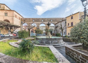 Edificio all\'aperto - Rustico Colle San Martino
 
165, Farnese - foto 47