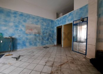 Stanza vuota - Locale Commerciale Via Dei Guasco
 
56, Alessandria - foto 7